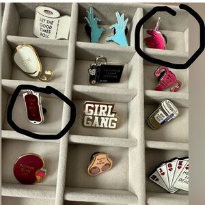 Private Bundle for @Nalshaer 2 VCoterie x FIGS enamel pins (blood & pink gloves)